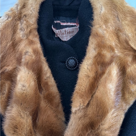 Vintage 1930s Elegant Art Deco Black Bouclé Wool Coat with Fur Collar - Picture 10 of 12